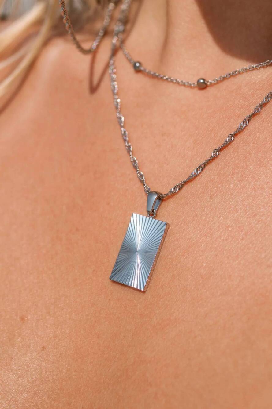 NEW ALCO JEWELRY women's stainless steel necklace in silver